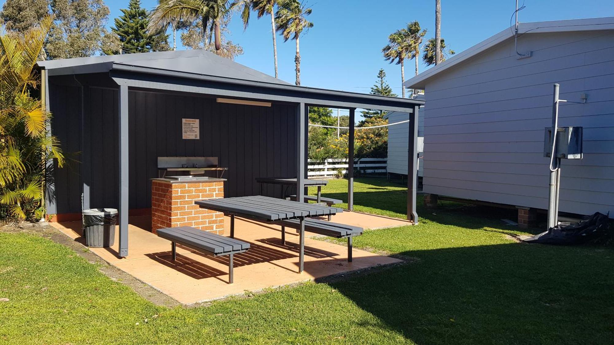 Surfrider Caravan Park Barrack Point Exterior photo